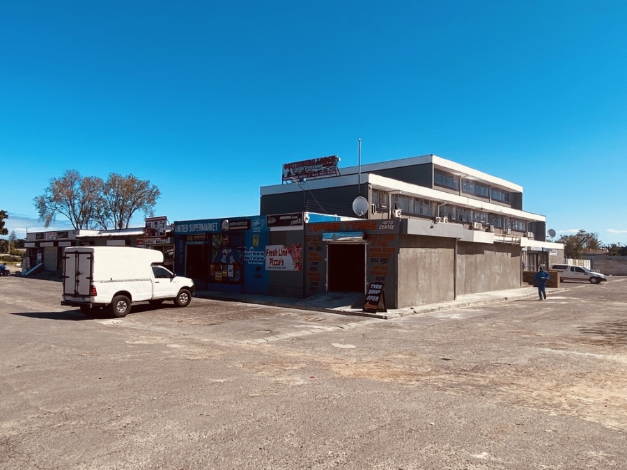 To Let commercial Property for Rent in De Kuilen Western Cape